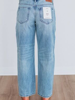 Hidden Jeans ~ “Alyx” sz 30